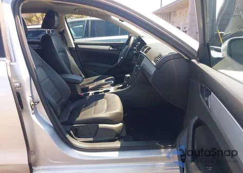 2013 Volkswagen Passat 2.5L Se from USA, damaged, VIN 1VWBP7A33DC093636